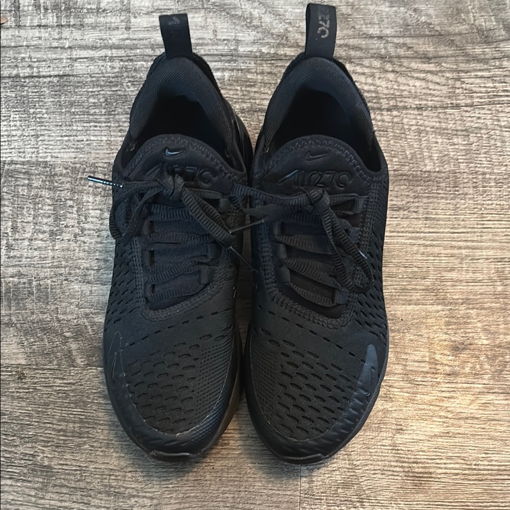 Nike Air 270 Like New Condition Black Athletic Shoes Size 4y Girls